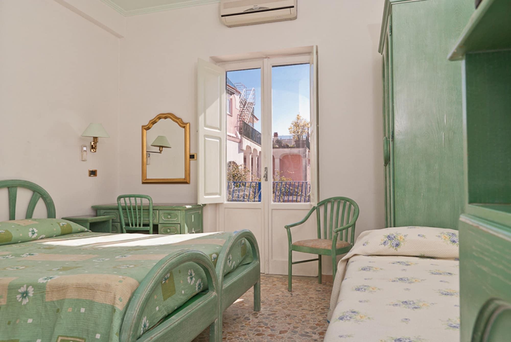 Hotel Del Postiglione Іскія Екстер'єр фото