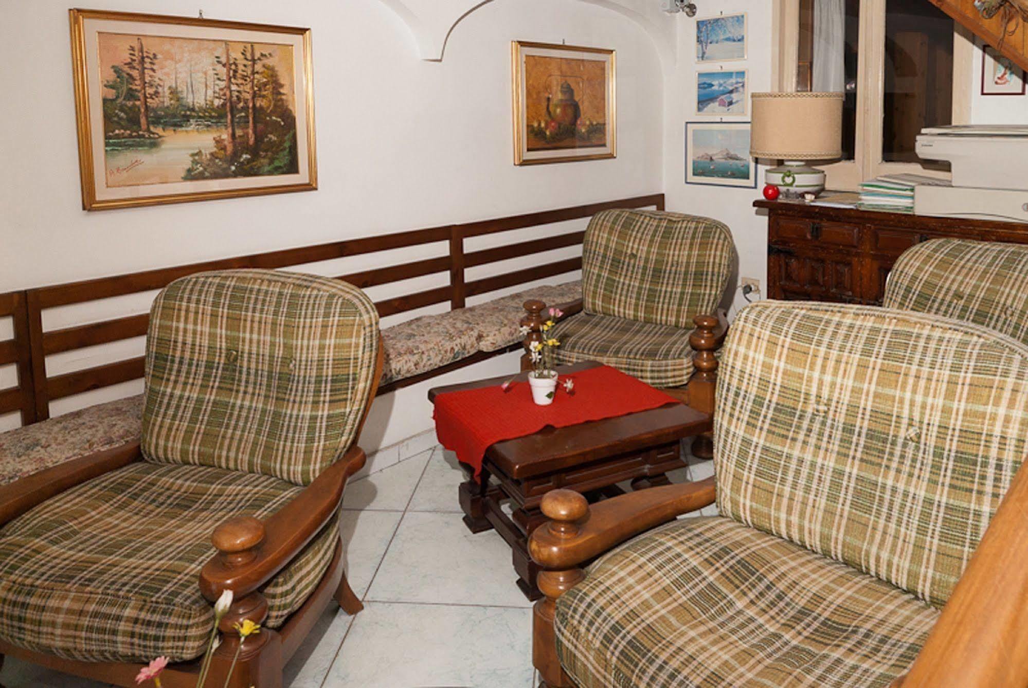 Hotel Del Postiglione Іскія Екстер'єр фото